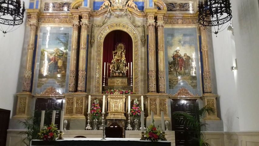 cerámica, Altar Mayor de la parroquia de la Puebla de Cazalla, presidido por Ntra Sra de las Virtudes