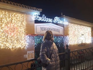 Navidad, luces, mercado de Triana
